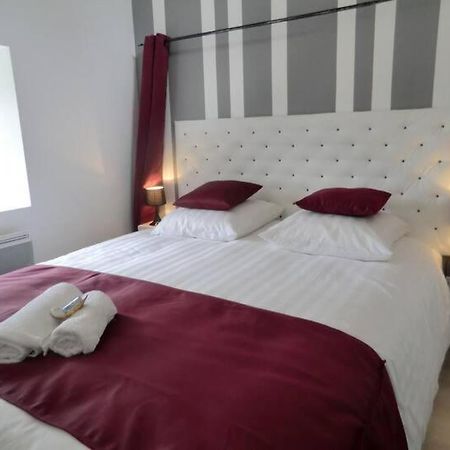 Gite du Chateau Eclassan Extérieur photo