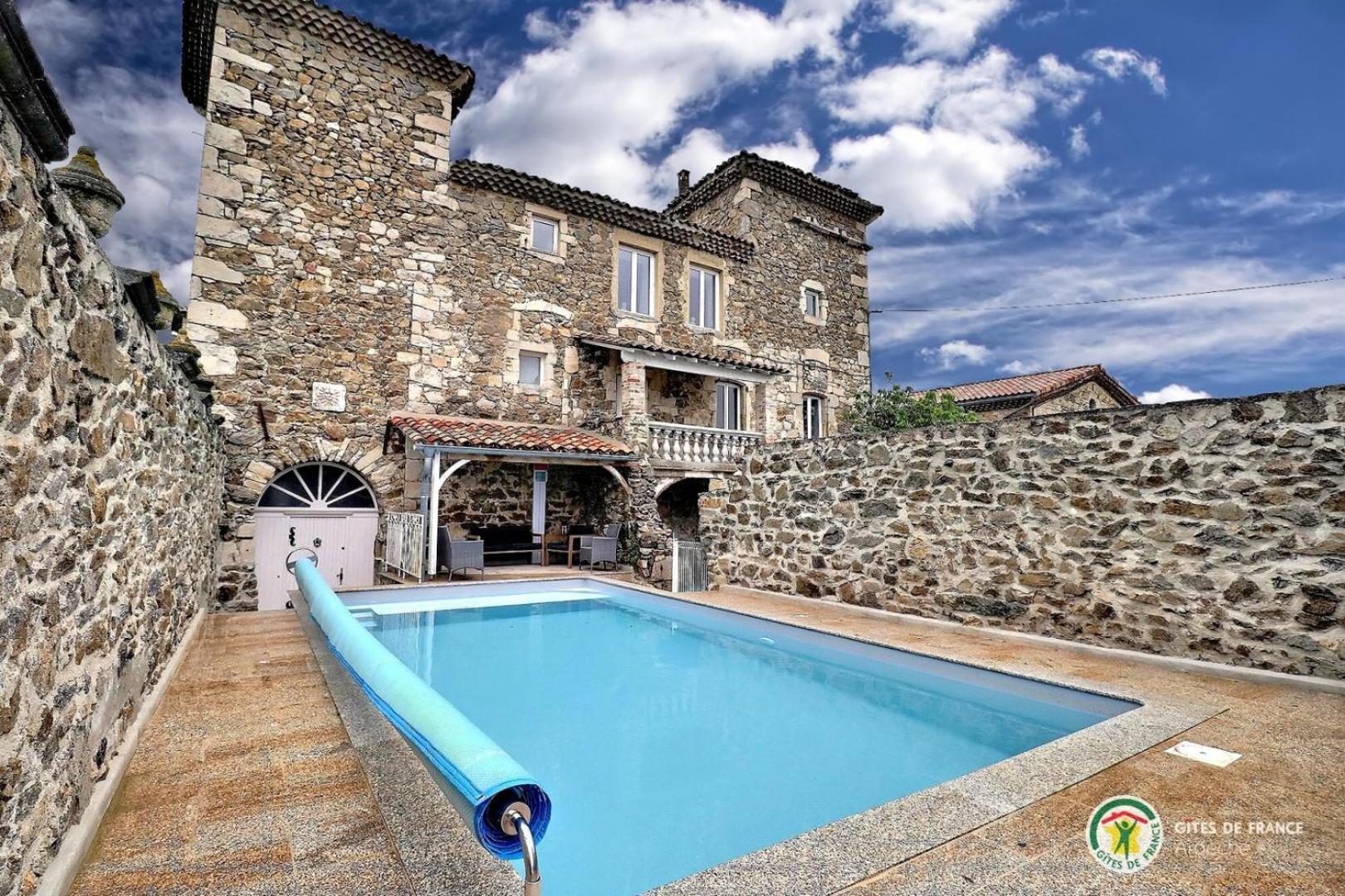 Gite du Chateau Eclassan Extérieur photo